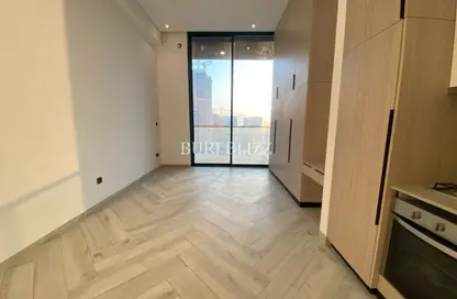 Apartment - Studio - 1 Bathroom for rent in Empire Residence - District 17 - Jumeirah Village Circle - Dubai