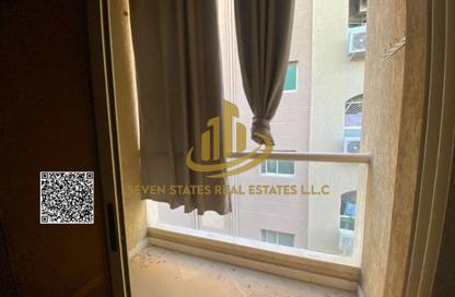 Apartment - 2 Bedrooms - 2 Bathrooms for rent in Al Jurf 2 - Al Jurf - Ajman Downtown - Ajman
