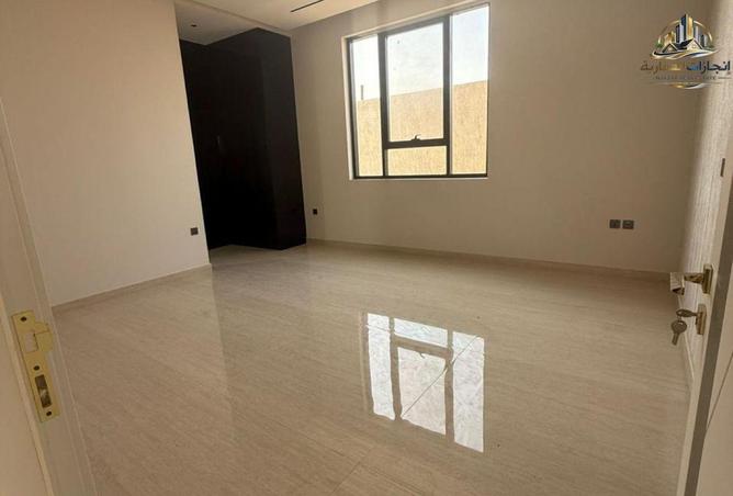 97814600 - Property Image 3