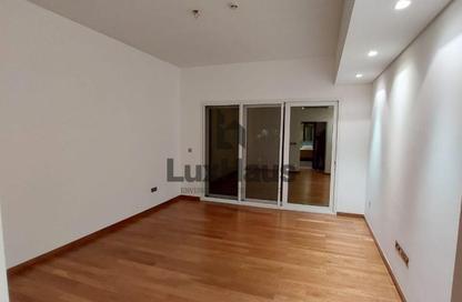 Apartment - 2 Bedrooms - 3 Bathrooms for rent in Marina Residences 2 - Marina Residences - Palm Jumeirah - Dubai