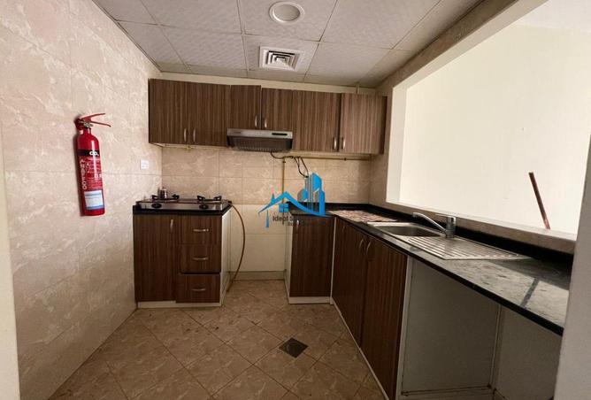 Close to ST Marry School | Extra Large | 6 CHQS
