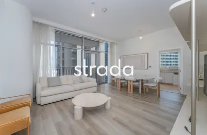 Apartment - 1 Bedroom - 2 Bathrooms for rent in Boulevard Crescent Tower 2 - BLVD Crescent - Downtown Dubai - Dubai