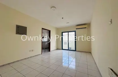 Apartment - Studio - 1 Bathroom for rent in Mankhool Building - Mankhool - Bur Dubai - Dubai