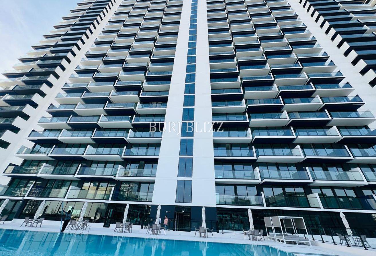 Elegant 2BR Home | Fully Furnished | Marina View photo 16