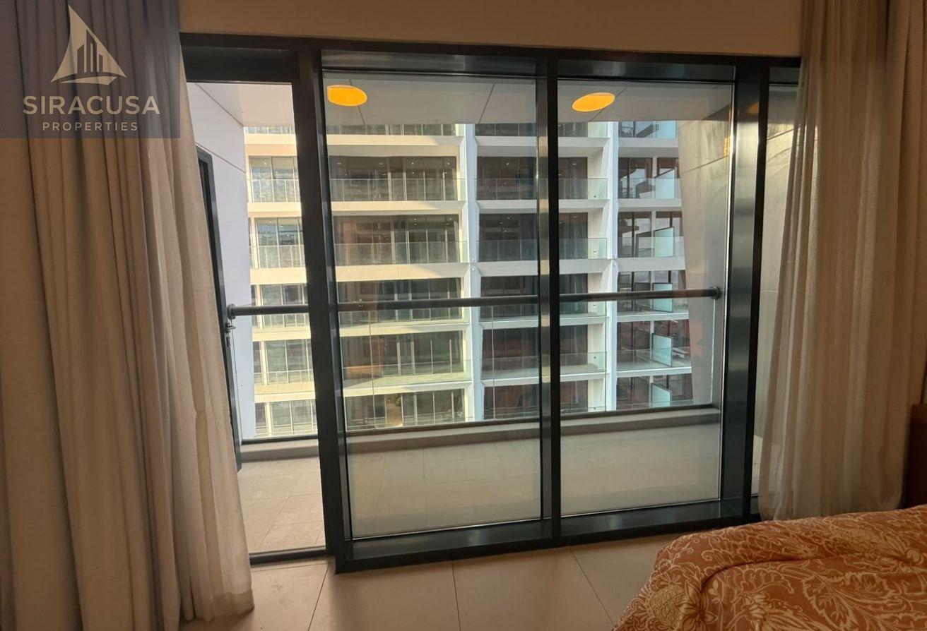 Semi Furnished | Ready to Move | Generous Size photo 3