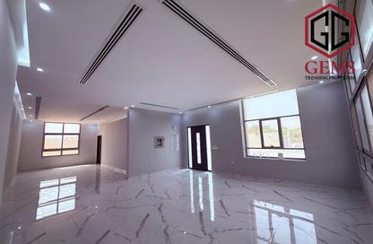 Villa - 4 - 5 for rent in Al Warqa'a 3 - Al Warqa'a - Dubai
