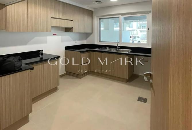 70268691 - صورة العقار 3