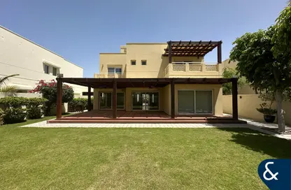 Villa - 5 Bedrooms - 5 Bathrooms for rent in Meadows 2 - Meadows - Dubai