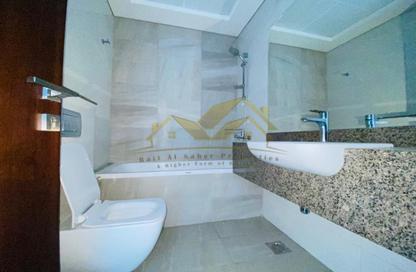Apartment - 3 Bedrooms - 4 Bathrooms for rent in Jumeirah Garden City - Al Satwa - Dubai