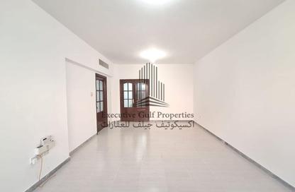 Apartment - 3 Bedrooms - 3 Bathrooms for rent in Al Nahyan - Abu Dhabi