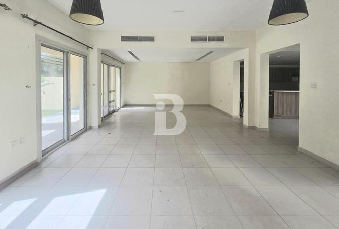 68687130 - Property Image 3