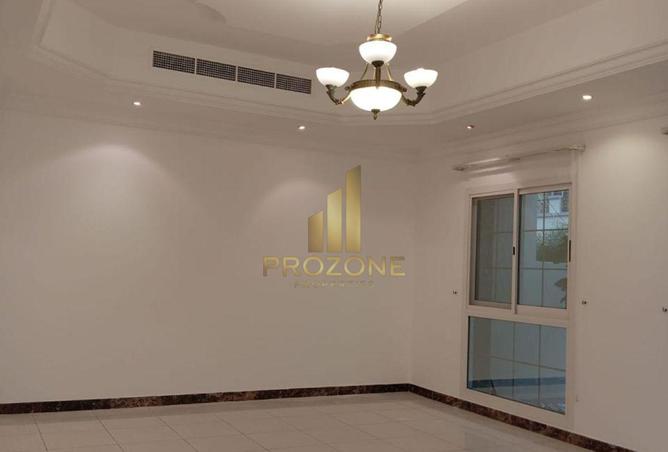 114168503 - Property Image 2