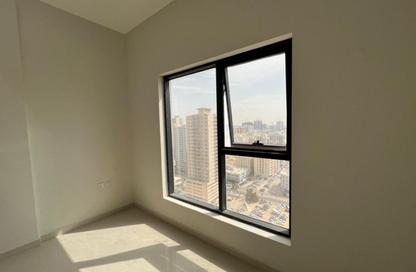 Apartment - 2 Bedrooms - 2 Bathrooms for rent in Gulfa Towers - Al Rashidiya 1 - Al Rashidiya - Ajman