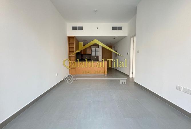 106414203 - Property Image 3