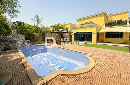 Villa - 4 Bedrooms - 5 Bathrooms for rent in District 3 - Jumeirah Park - Dubai