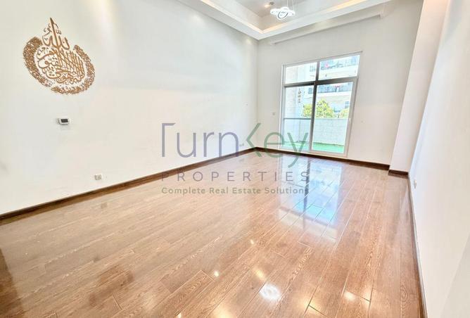 107750206 - Property Image 3