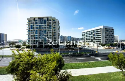 Apartment - 2 Bedrooms - 3 Bathrooms for rent in Lamar Residences - Al Seef - Al Raha Beach - Abu Dhabi