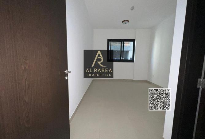 76992955 - Property Image 3