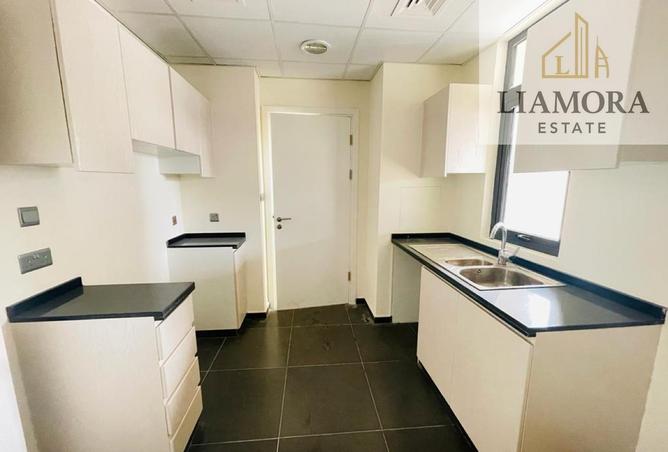 82371653 - صورة العقار 3