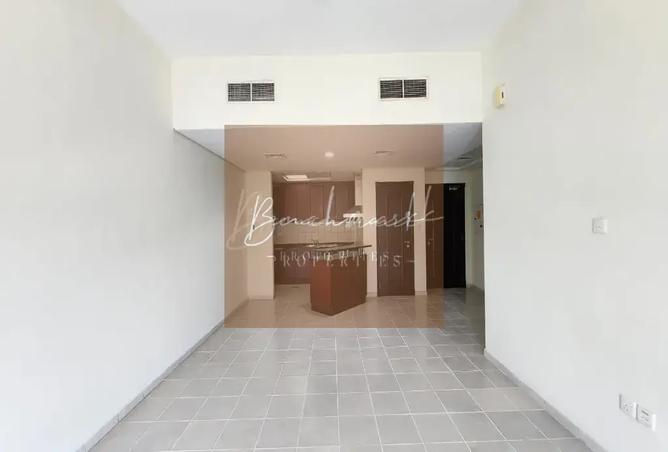 81931108 - Property Main Image