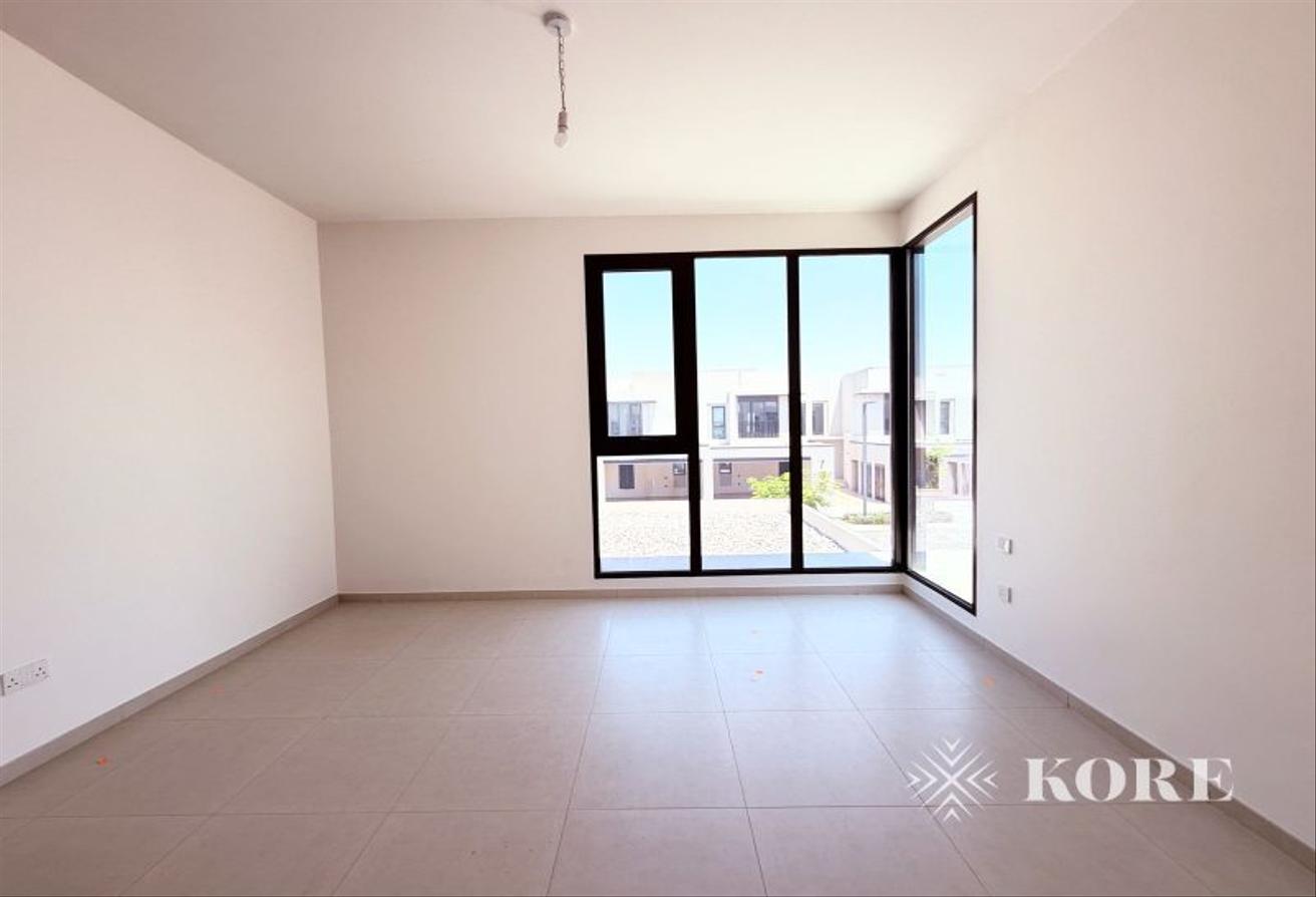 0% Commission| Ready to Move In | Prime Spot photo 7