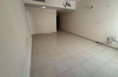 Apartment - 1 Bedroom - 1 Bathroom for rent in Qasimia 10 building - Al Mahatta - Al Qasimia - Sharjah