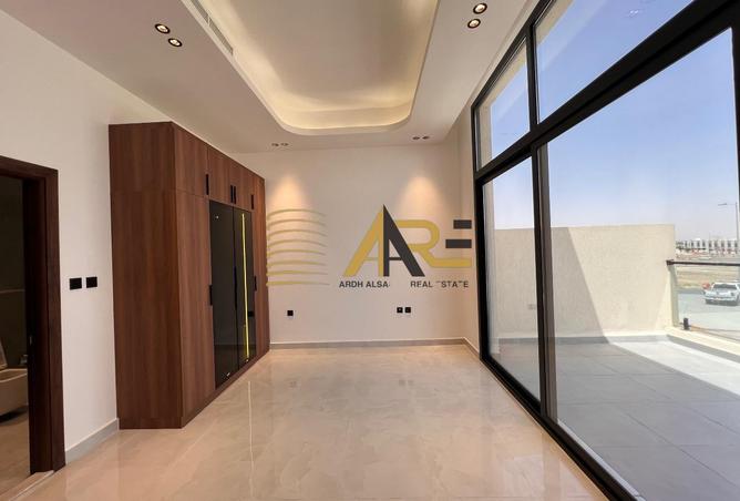 115916348 - Property Image 2
