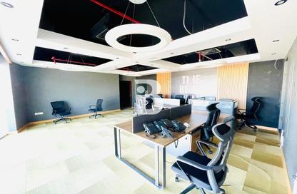 Office Space - Studio for rent in Crystal Tower - Business Bay - Dubai