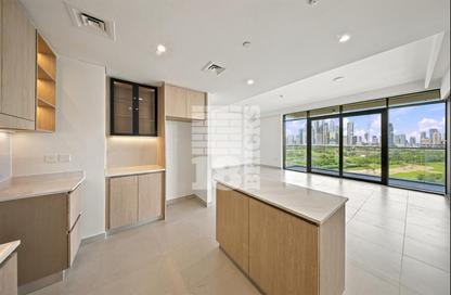 Apartment - 3 - 4 for sale in Golf Heights - The Views - Dubai