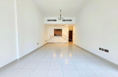 Apartment - 1 Bedroom - 2 Bathrooms for rent in Bayt Al Muraqqabat 03 - Al Muraqqabat - Deira - Dubai Apartment - 1 Bedroom - 2 Bathrooms for rent in Bayt Al Muraqqabat 03 - Al Muraqqabat - Deira - Dubai