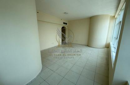 Apartment - 1 Bedroom - 2 Bathrooms for rent in Al Mamzar - Al Mamzar - Sharjah - Sharjah