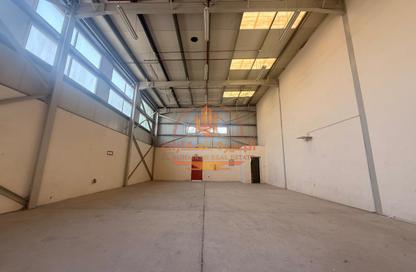Warehouse - Studio - 1 for rent in Al Sajaa Industrial - Al Sajaa - Sharjah
