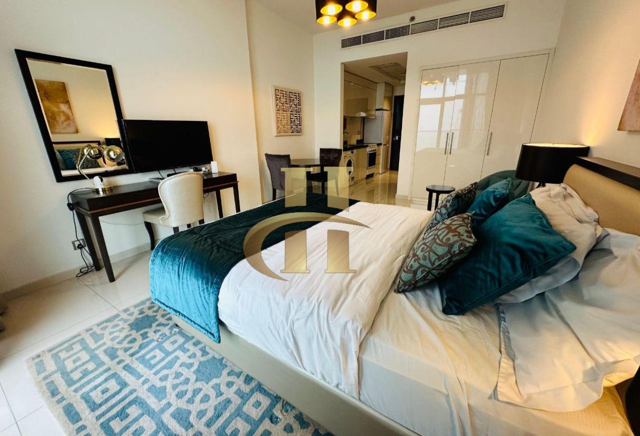Fully Furnished | Great Amenities | Book Today photo 4
