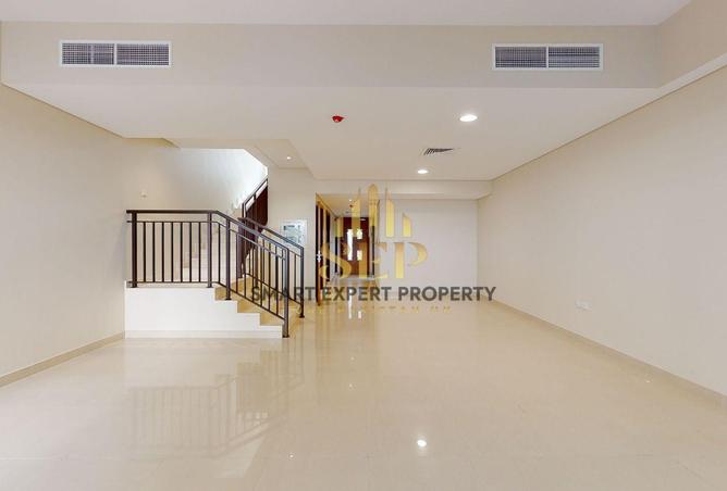 73841462 - Property Image 2