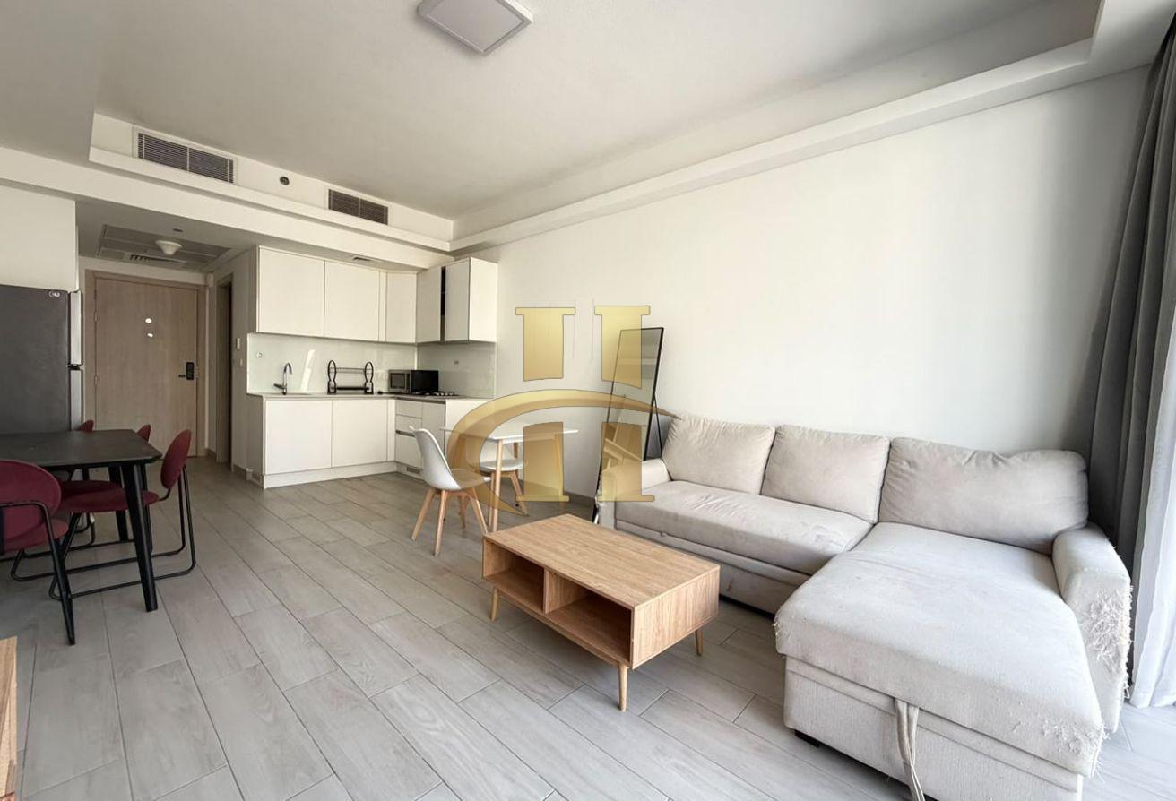 MODERN DESIGN | FULLY FURNISHED photo 3