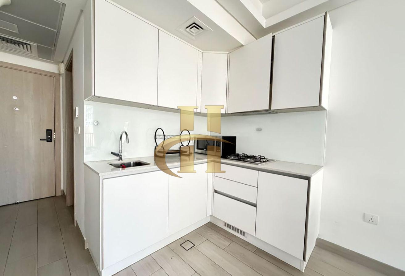 MODERN DESIGN | FULLY FURNISHED photo 7