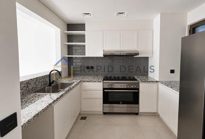 97805920 - Property Image 3