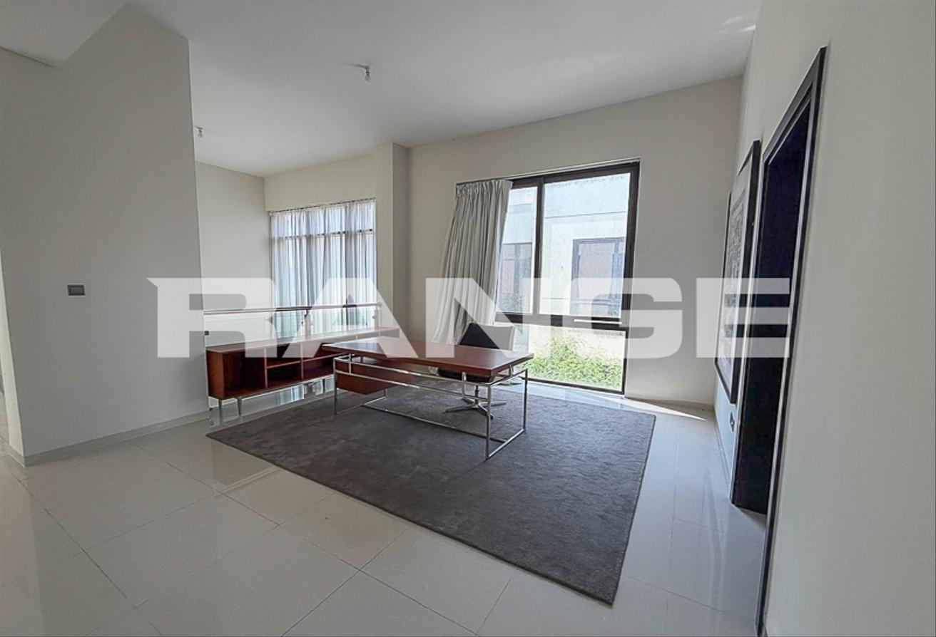 Ready to Move in| Luxious Living | Furnished photo 6