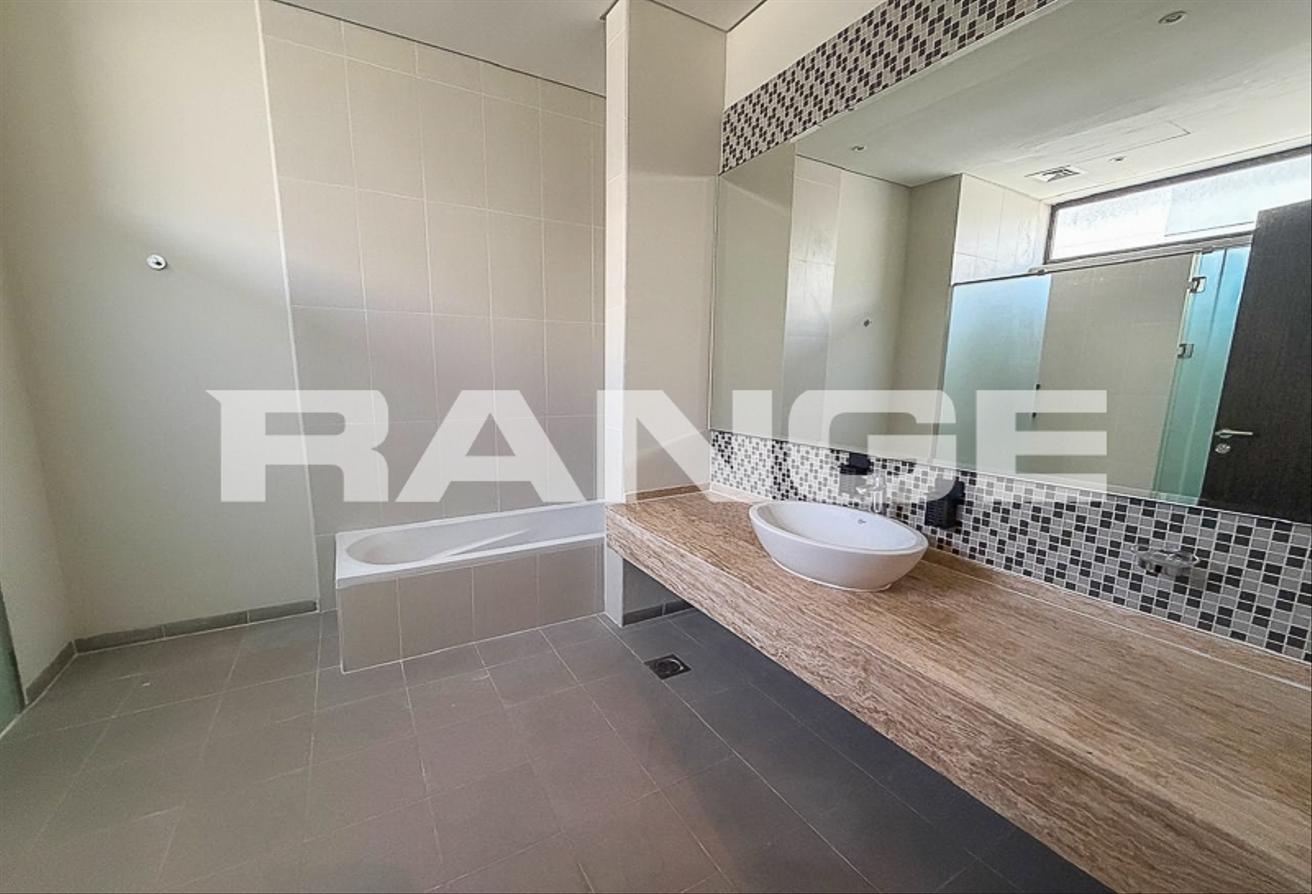 Ready to Move in| Luxious Living | Furnished photo 20