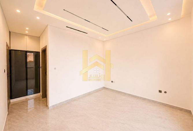 127008823 - Property Image 3
