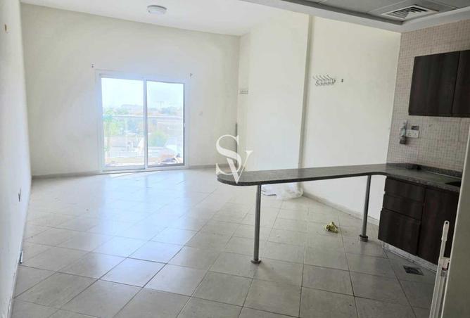106426192 - Property Image 2