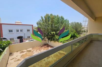 Villa - Studio - 3 for rent in Jumeirah 1 Villas - Jumeirah 1 - Jumeirah - Dubai