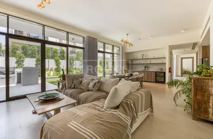 فيلا - 4 غرف نوم - 4 حمامات للبيع في مروج الفرجان - الفرجان - دبي