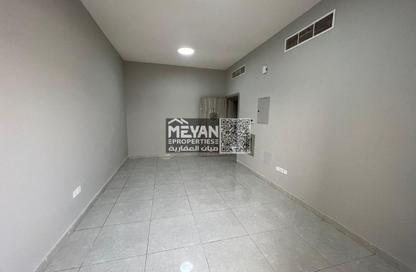 Apartment - 2 - 3 for rent in Al Jurf 3 - Al Jurf - Ajman