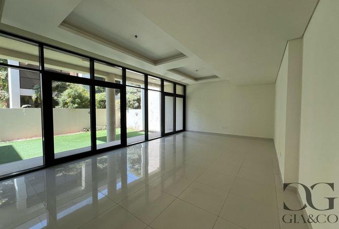 87460902 - Property Image 2