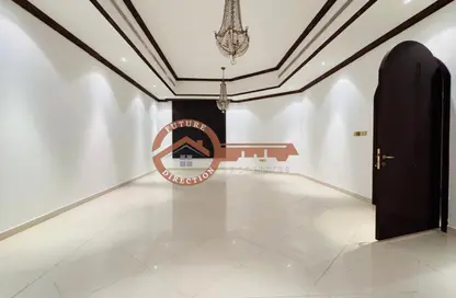 Villa - 7 Bedrooms for rent in Al Karamah - Abu Dhabi