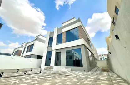 Villa - 4 Bedrooms - 6 Bathrooms for rent in Al Hooshi Villas - Hoshi - Al Badie - Sharjah