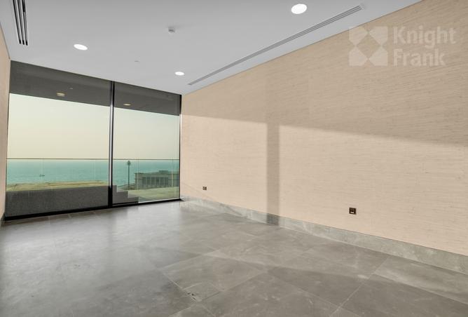 4-bed penthouse in Six Senses Residences · Sea view — photo 3