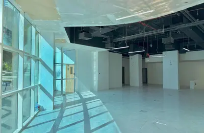 متجر - استوديو - 2 حمامات للايجار في برج كنتننتال - دبي مارينا - دبي