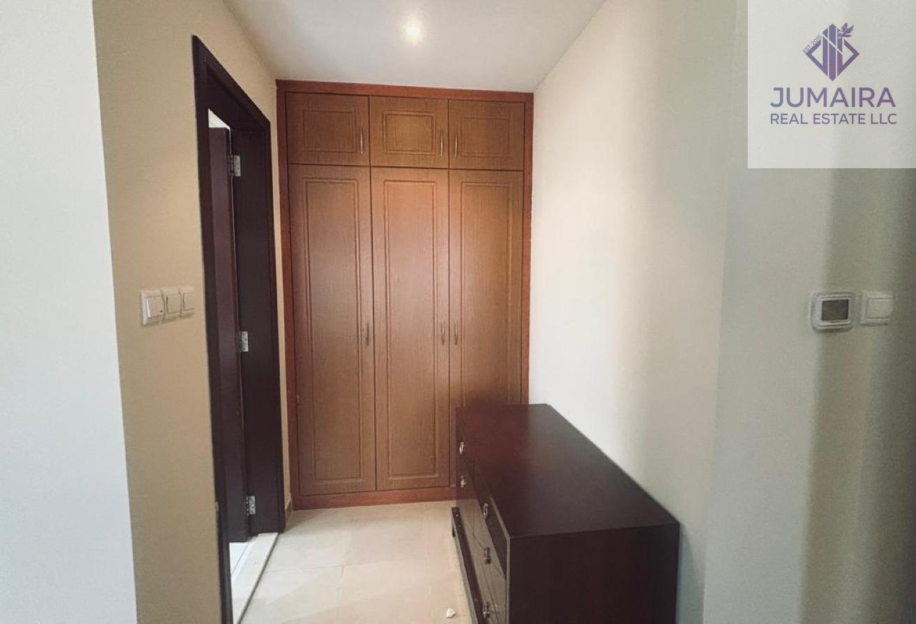 Full Sea View Renovated Apartment Steps TO BEACH